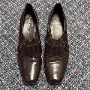 Preloved Relativity Brown Shoes size 7.5